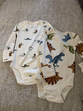 Cream Dinosaur Print Long-Sleeve One-Piece Bodysuit